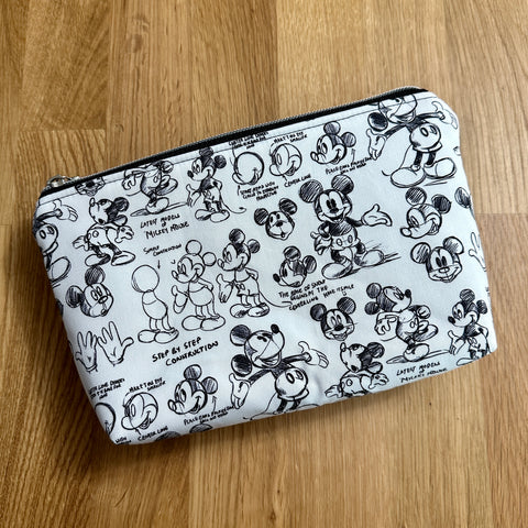 White Sketch Mouse - Cosmetic Bag